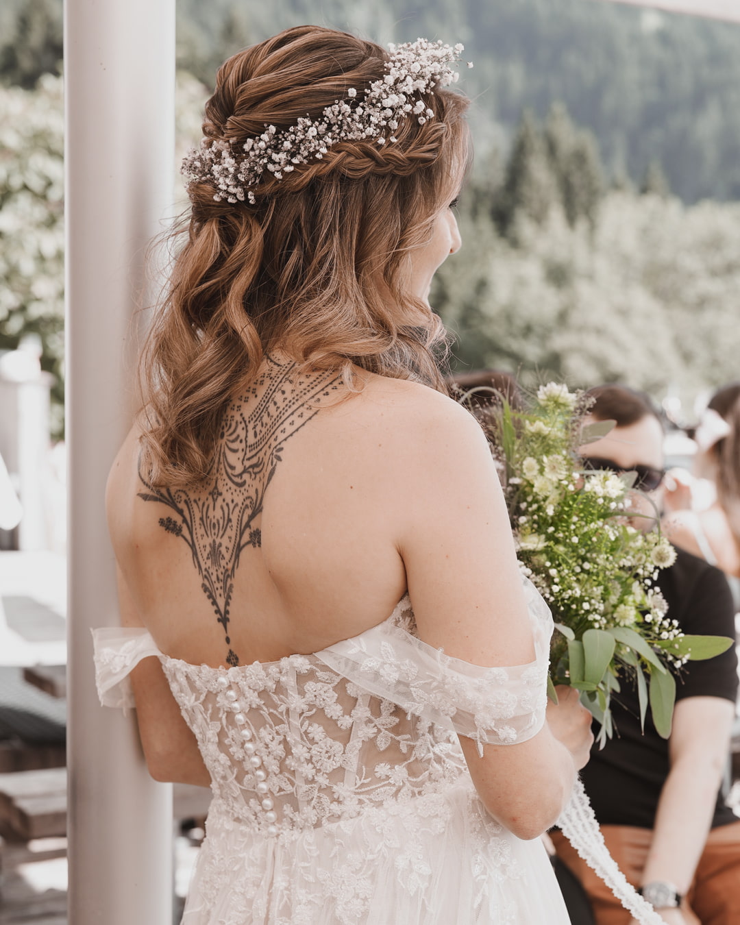Wedding moment 1